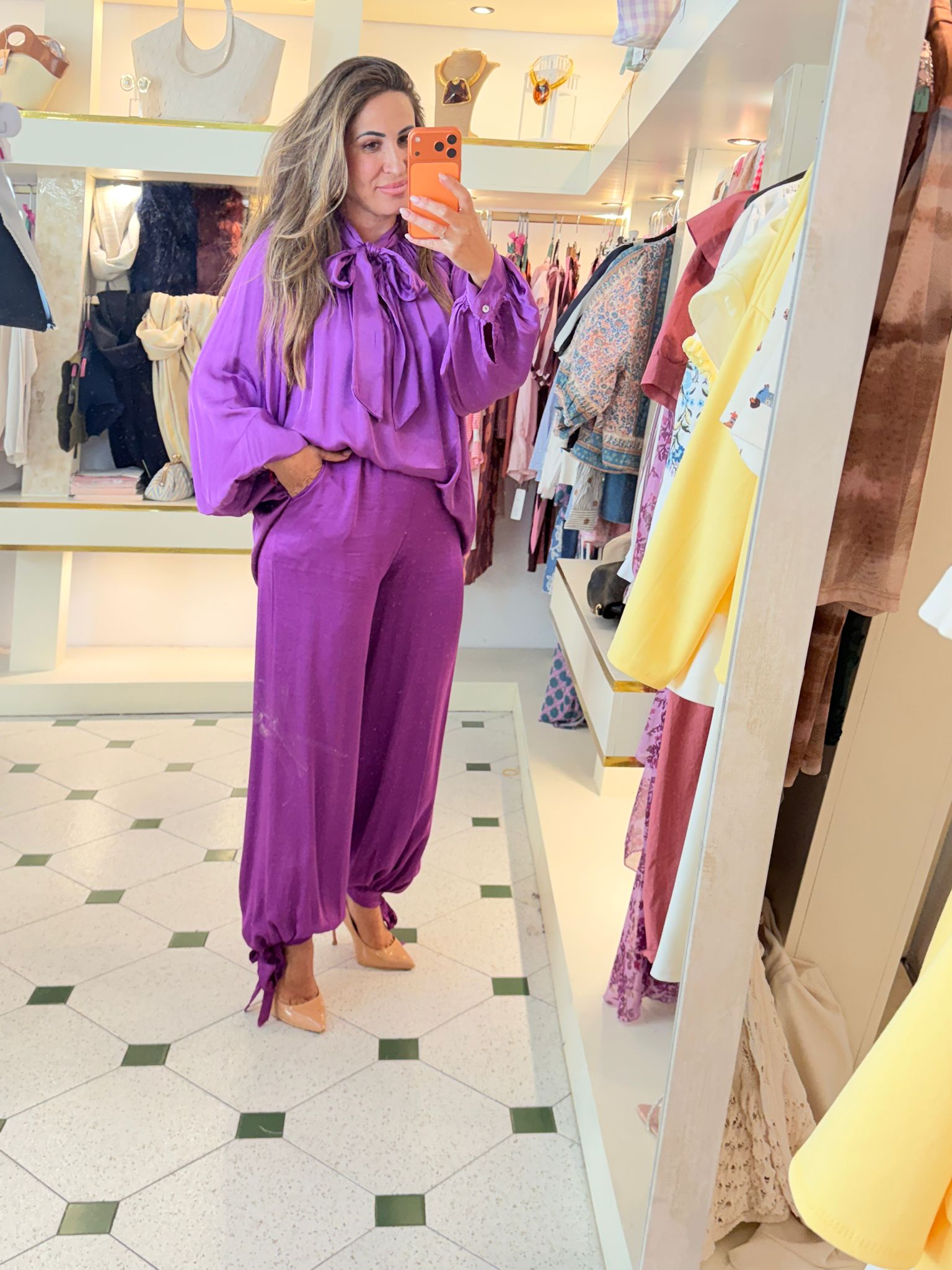 Conjunto vaina con detalle de pantalón bombacho y lazo - Imagen 2