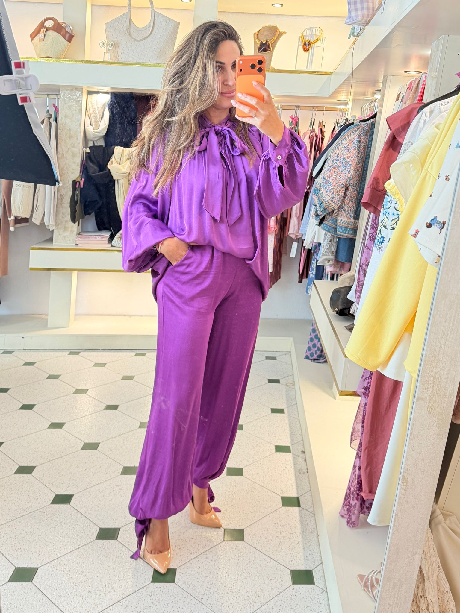 Conjunto vaina con detalle de pantalón bombacho y lazo - Imagen 5